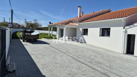 Moradia T3 Térrea Geminada – NOVA