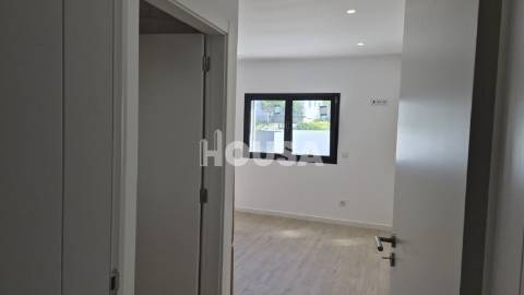 Moradia T3 Térrea Geminada – NOVA