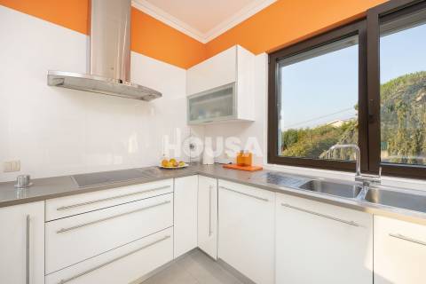 Magnífica Moradia T3+1 com Piscina – Porto de Mós