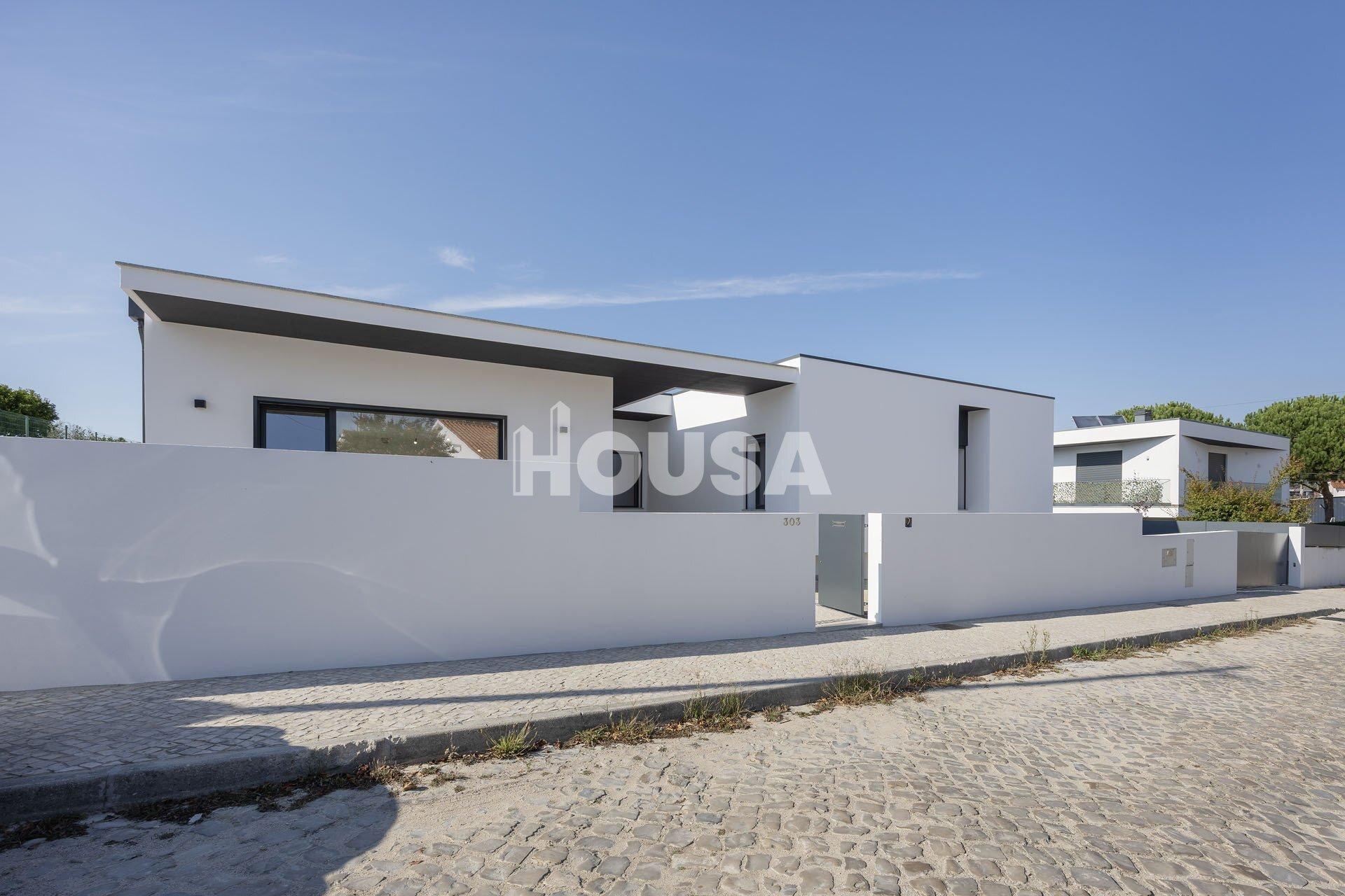 Moradia T3 Nova na Touria
