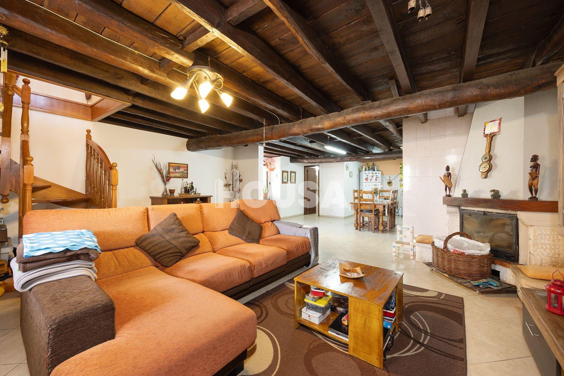 Moradia T3 com terreno de 2.157 m² – Raposeira, Colmeias | Leiria