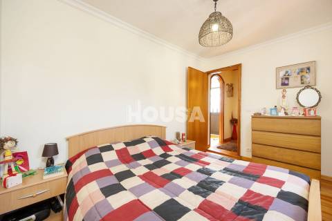 Moradia T3 com terreno de 2.157 m² – Raposeira, Colmeias | Leiria