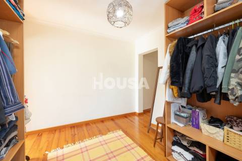 Moradia T3 com terreno de 2.157 m² – Raposeira, Colmeias | Leiria