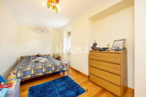 Moradia T3 com terreno de 2.157 m² – Raposeira, Colmeias | Leiria