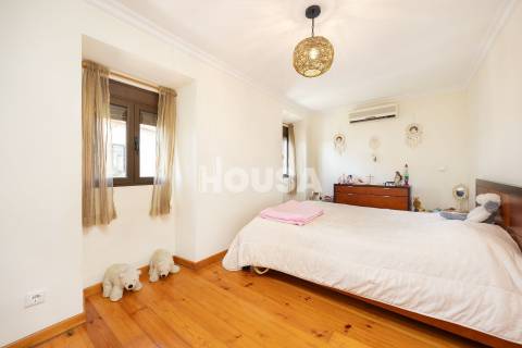 Moradia T3 com terreno de 2.157 m² – Raposeira, Colmeias | Leiria