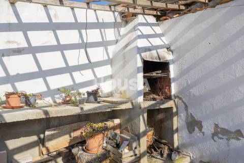 Moradia T3 com terreno de 2.157 m² – Raposeira, Colmeias | Leiria