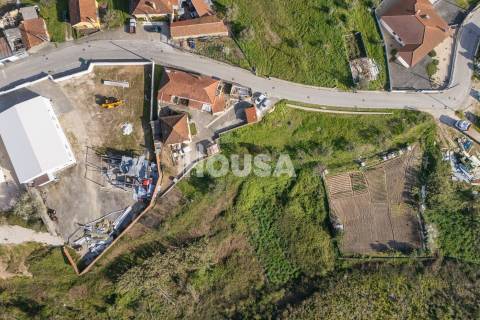 Moradia T3 com terreno de 2.157 m² – Raposeira, Colmeias | Leiria