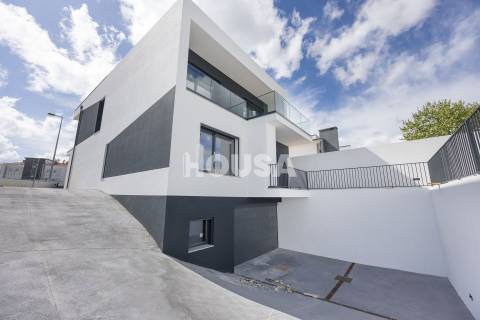 Moradia T4 | Barosa, Leiria