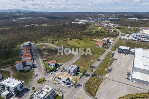 Moradia T4 | Barosa, Leiria