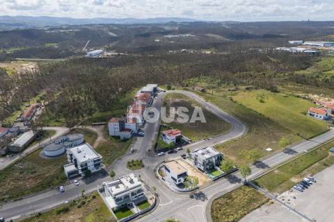 Moradia T4 | Barosa, Leiria