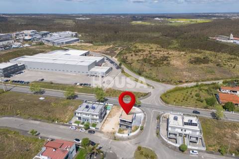 Moradia T4 | Barosa, Leiria