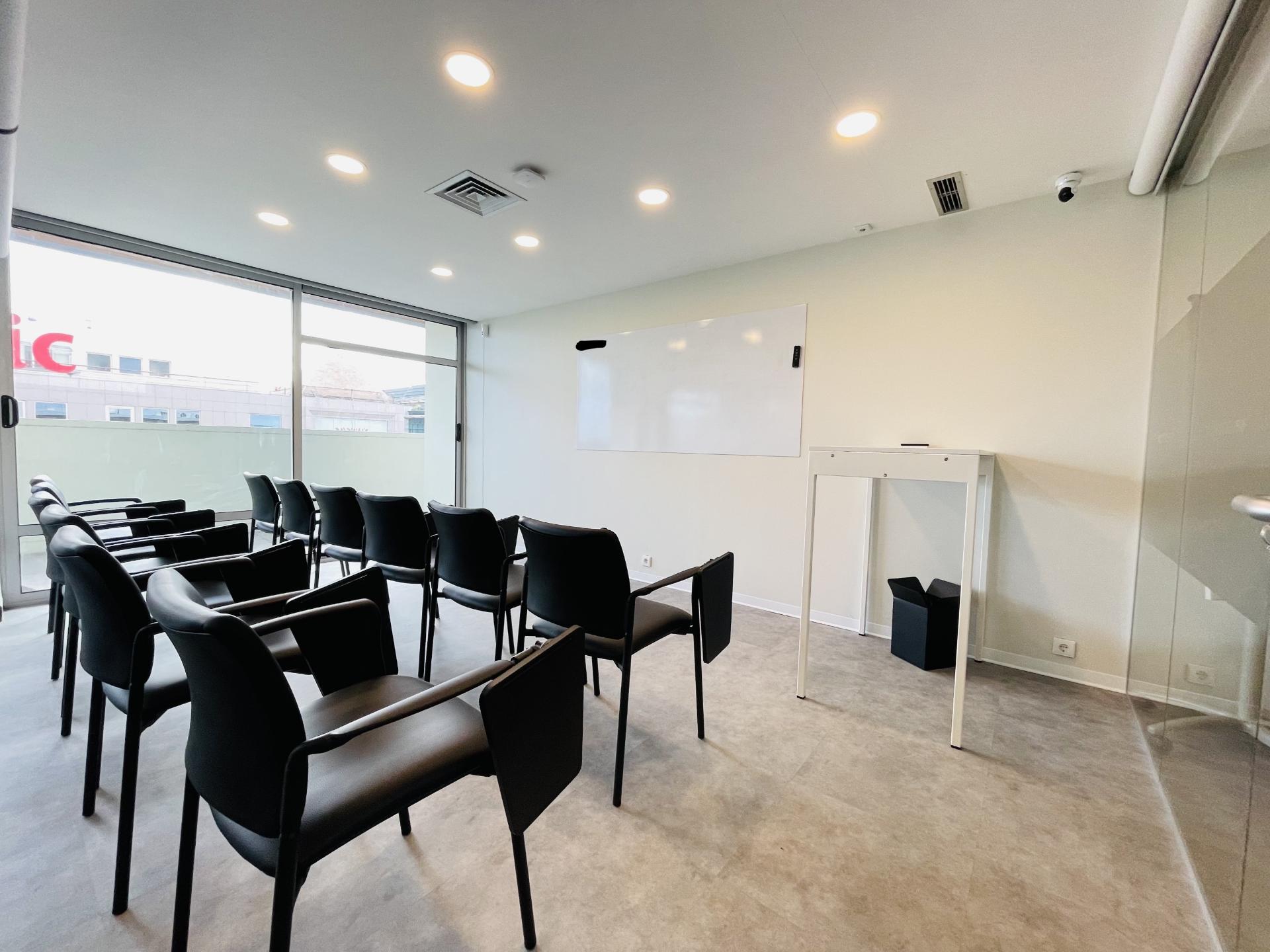 Escritório de Prestígio com Terraço Panorâmico junto ao El Corte Inglês - 250m² + 110m² Terraço - Prestigious Office with Panoramic Terrace Next to El Corte Inglés - 250m² + 110m² Terrace