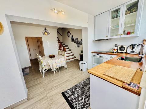 Charme Alentejano Casa com Piscina e Vistas Panorâmicas no Coração do Crato