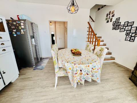 Charme Alentejano Casa com Piscina e Vistas Panorâmicas no Coração do Crato