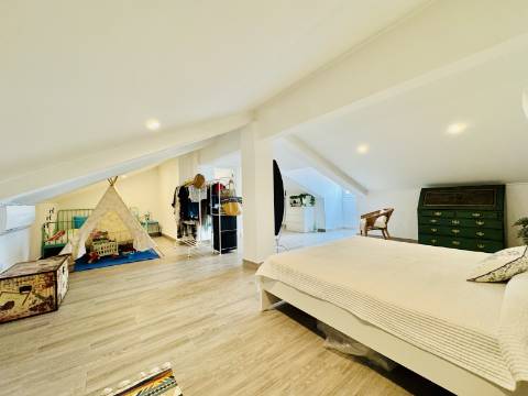 Charme Alentejano Casa com Piscina e Vistas Panorâmicas no Coração do Crato