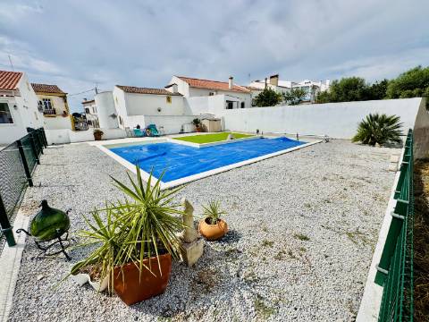 Charme Alentejano Casa com Piscina e Vistas Panorâmicas no Coração do Crato