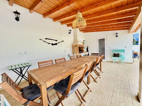 Charme Alentejano Casa com Piscina e Vistas Panorâmicas no Coração do Crato