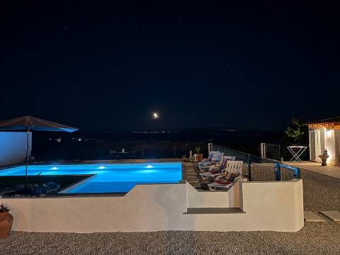 Oportunidade | Antes 395.000€, agora 350.000€ Charme Alentejano Casa com Piscina e Vistas Panorâmicas no Coração do Crato