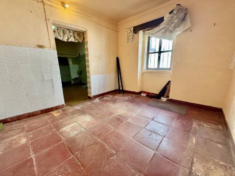 Moradia térrea com lote urbano Cunheira, Alter do Chão