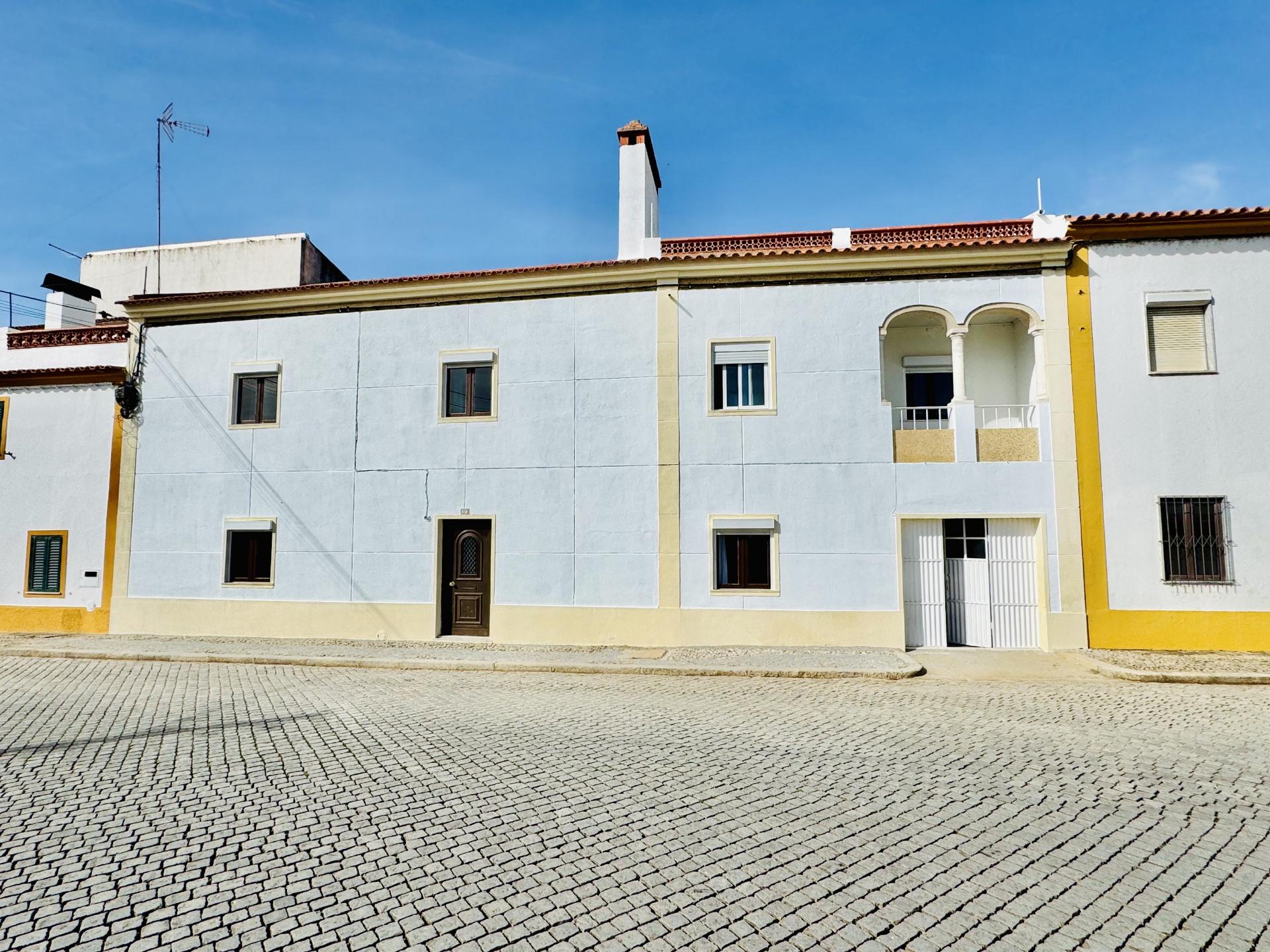 V3 Moradia - Espaço, Conforto e uma Vista Deslumbrante.