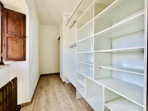 V3 Moradia - Espaço, Conforto e uma Vista Deslumbrante.