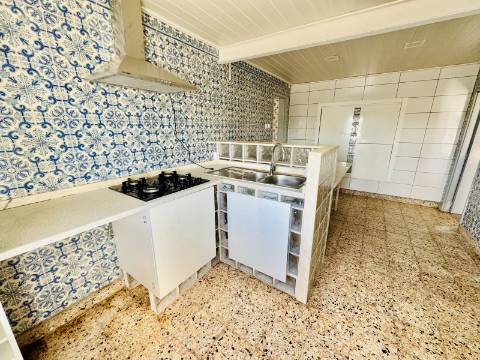 V3 Moradia - Espaço, Conforto e uma Vista Deslumbrante.