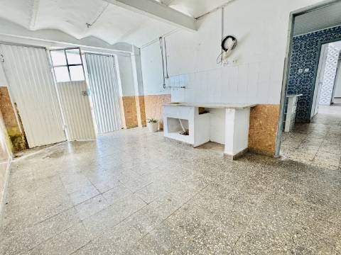 V3 Moradia - Espaço, Conforto e uma Vista Deslumbrante.