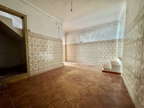 O Encanto do Alentejo em Vale do Peso / Casa com Quintal e Alma Alentejana