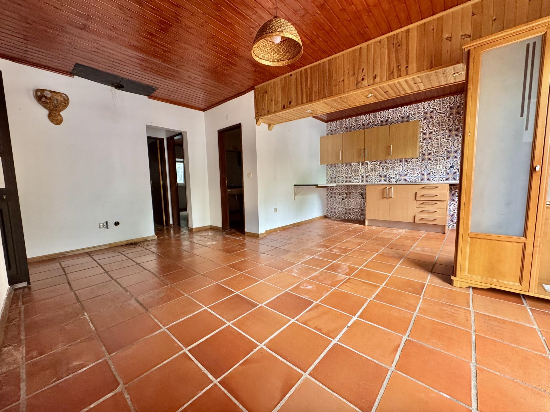 Casa Térrea com Quintal O Refúgio Perfeito no Crato / Your Peaceful Alentejo Retreat Awaits in Crato