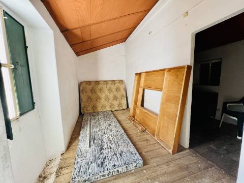 Refúgio de Serra com Potencial Turístico, São Julião - Portalegre