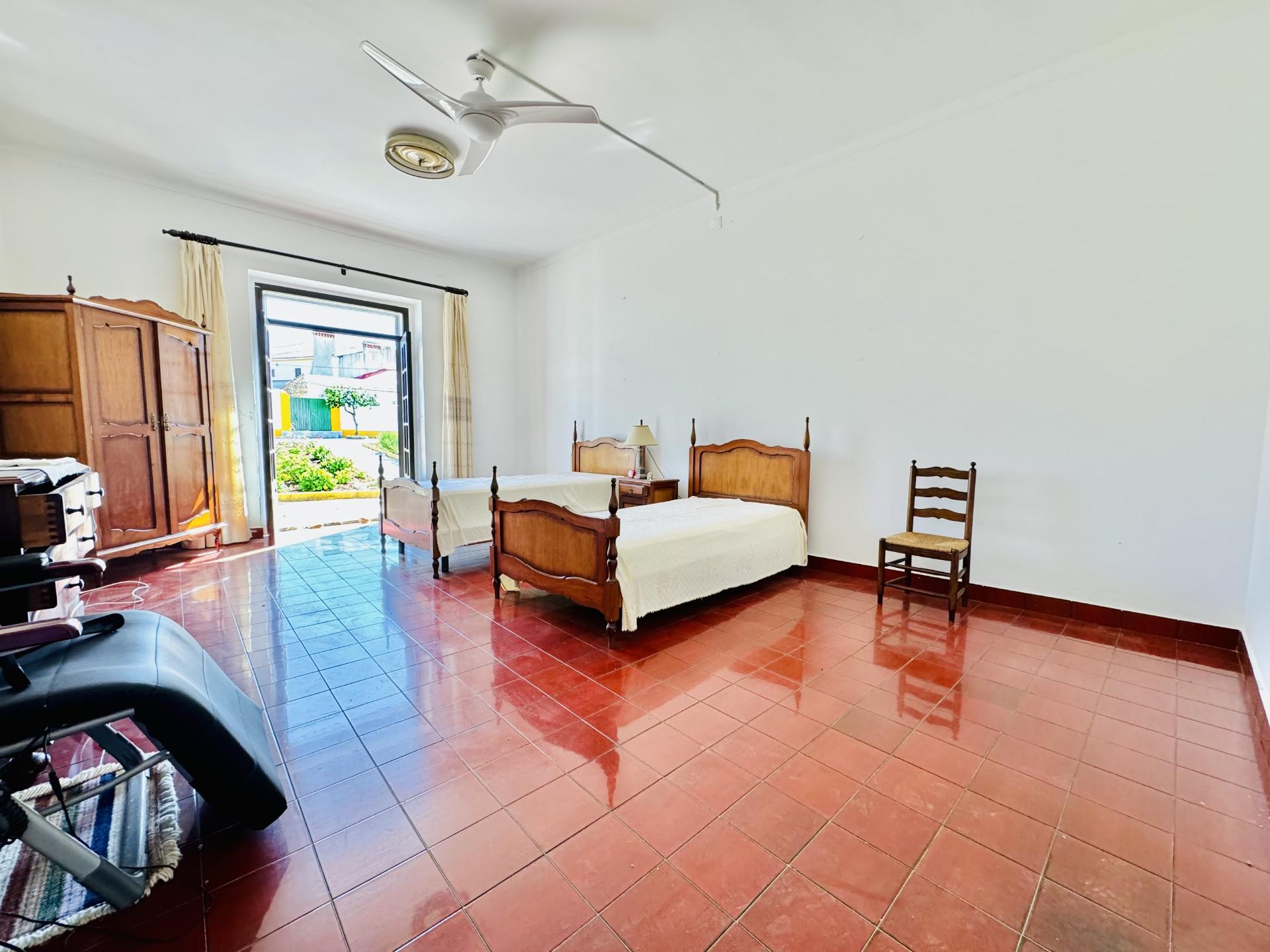 Casa Ampla com Quintal Ideal para Turismo Rural / Alojamento Local