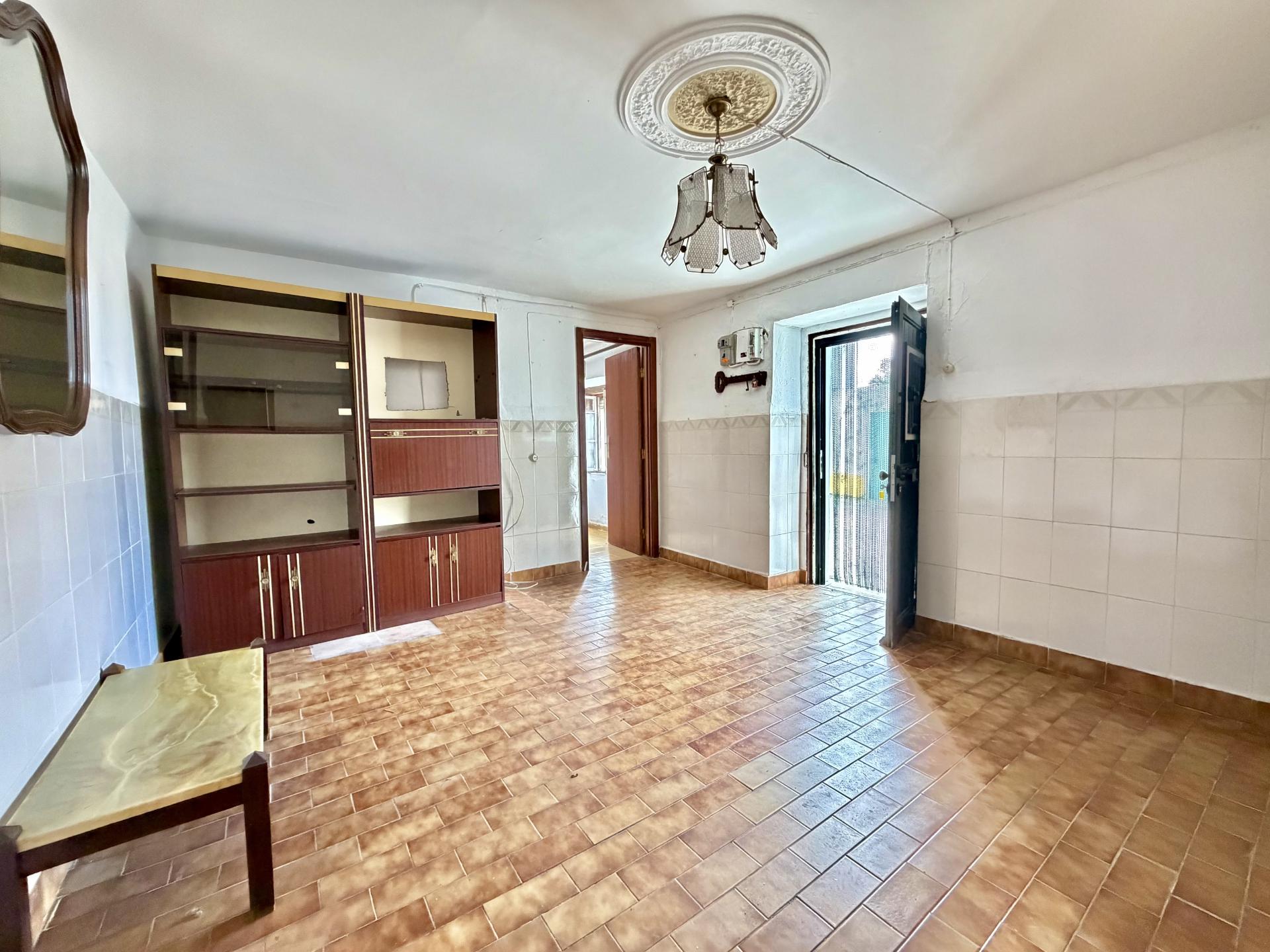 Pack 2 Moradias em Aldeia da Mata | Moradia maior + moradia com quintal