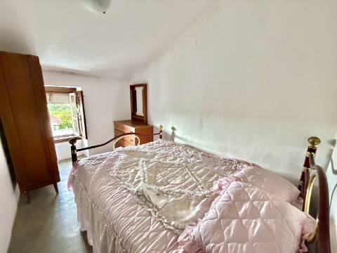 Pack 2 Moradias em Aldeia da Mata | Moradia maior + moradia com quintal