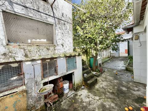 Pack 2 Moradias em Aldeia da Mata | Moradia maior + moradia com quintal