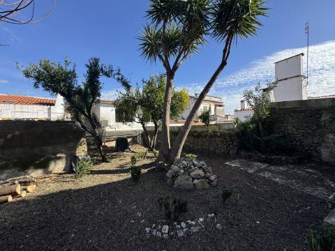 Palacete Histórico de 1902 com jardim | Potencial Boutique Hotel | Centro do Crato