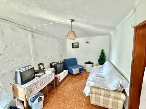 Moradia junto à Futura Barragem do Pisão Zona com Forte Potencial de Valorização