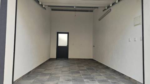 Apartamento T2 de Construção Nova com Garagem e Quintal em Sousel