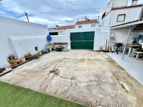 Moradia Térrea com Quintal no Crato - Oportunidade no Alto Alentejo