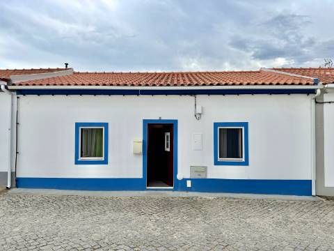 Moradia Térrea com Quintal no Crato - Oportunidade no Alto Alentejo
