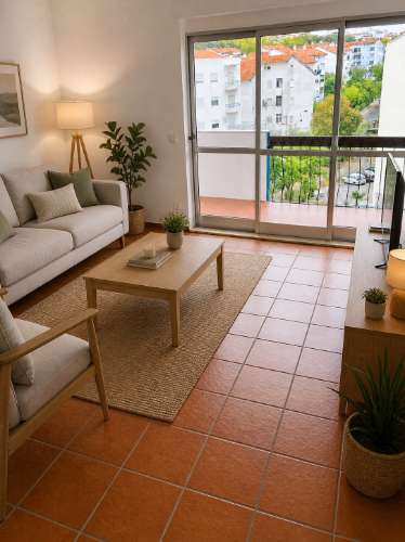 T3 com Suíte, Varanda e Garagem Fechada Zona Nobre de Elvas | Cidade Jardim