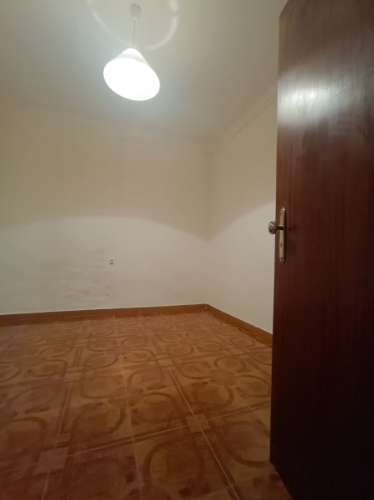 Moradia térrea com quintal na Casa Branca