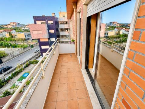 Apartamento T1 com Garagem na Trofa