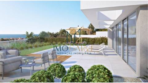 Moradia T3 com Piscina Privada e Vista Mar em...