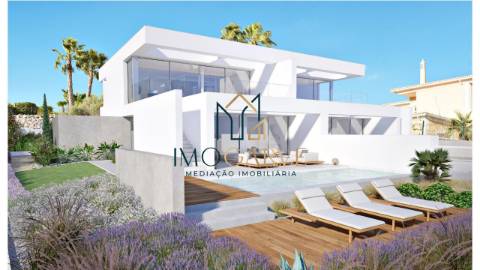 Moradia T3 com Piscina Privada e Vista Mar em...