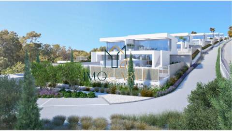 Moradia T3 com Piscina Privativa e Vista Mar em...