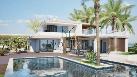 MORADIA T5 COM PISCINA E VISTA MAR
 
 Moradia...