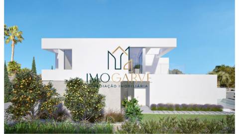 Moradia T3 Isolada com Piscina Privada e Vista...
