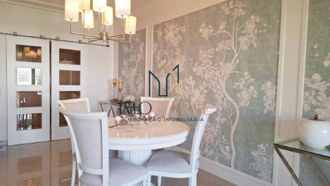 APARTAMENTO T4&nbsp;(convertido em T3) com...