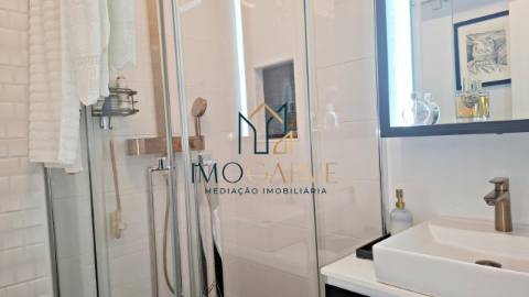 APARTAMENTO T4&nbsp;(convertido em T3) com...