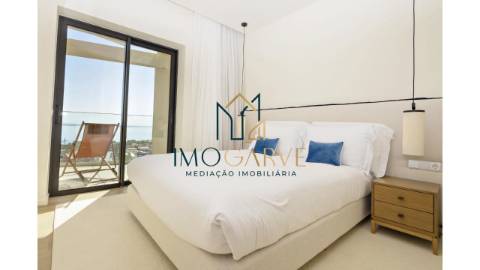 APARTAMENTO T2 COM VISTA MAR
Apartamento T2 com...